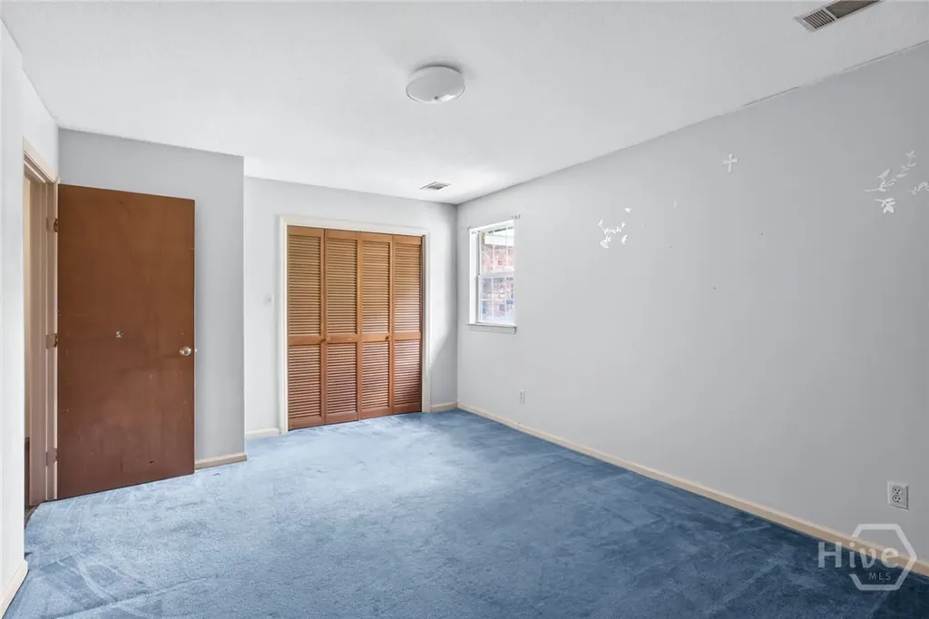 102 Coastal Place Savannah GA 31406