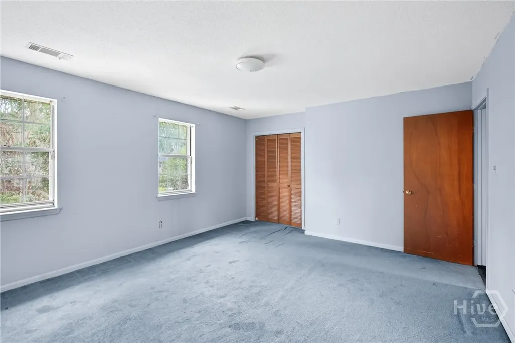 102 Coastal Place Savannah GA 31406