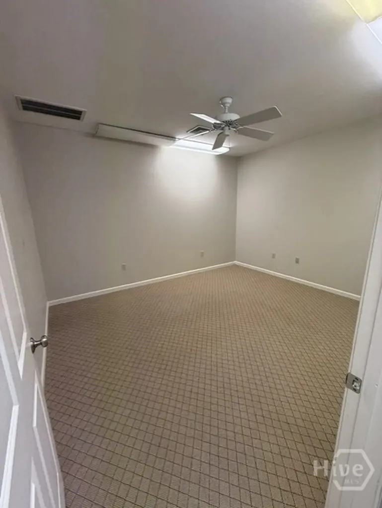 7601 Waters Avenue Savannah GA 31406