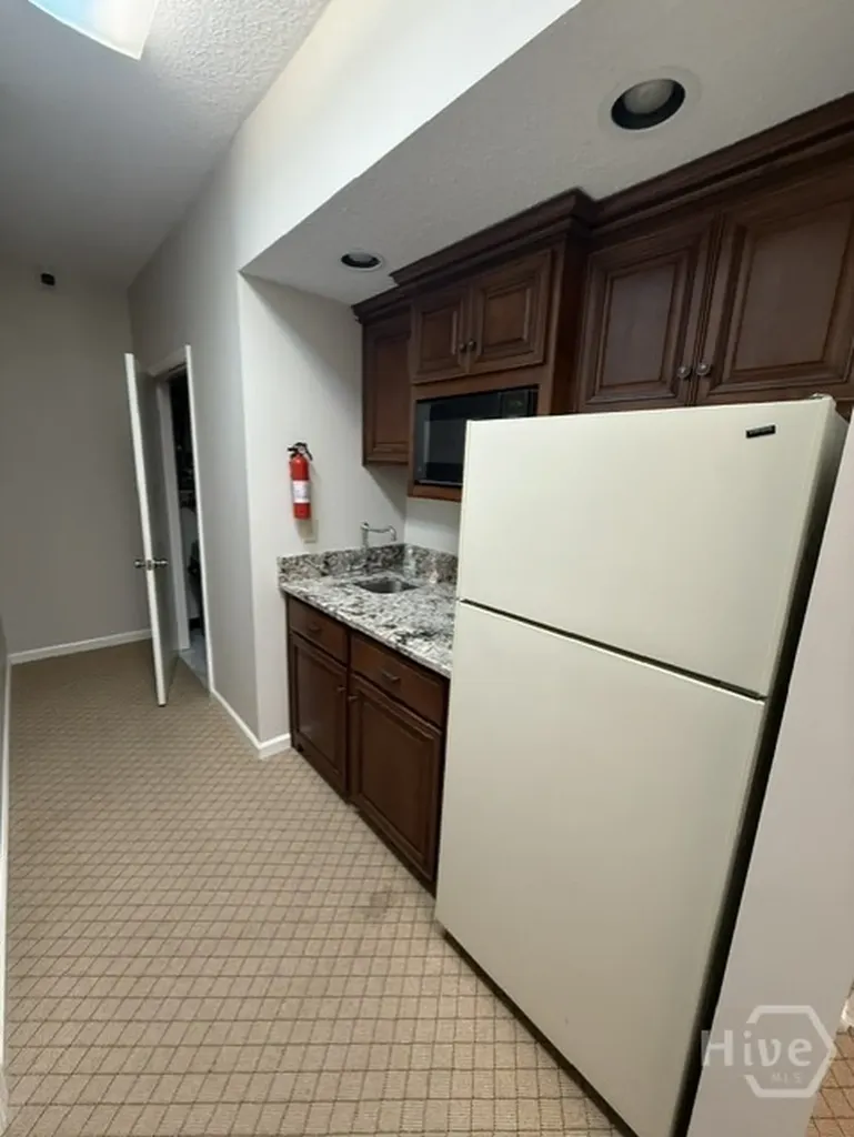 7601 Waters Avenue Savannah GA 31406