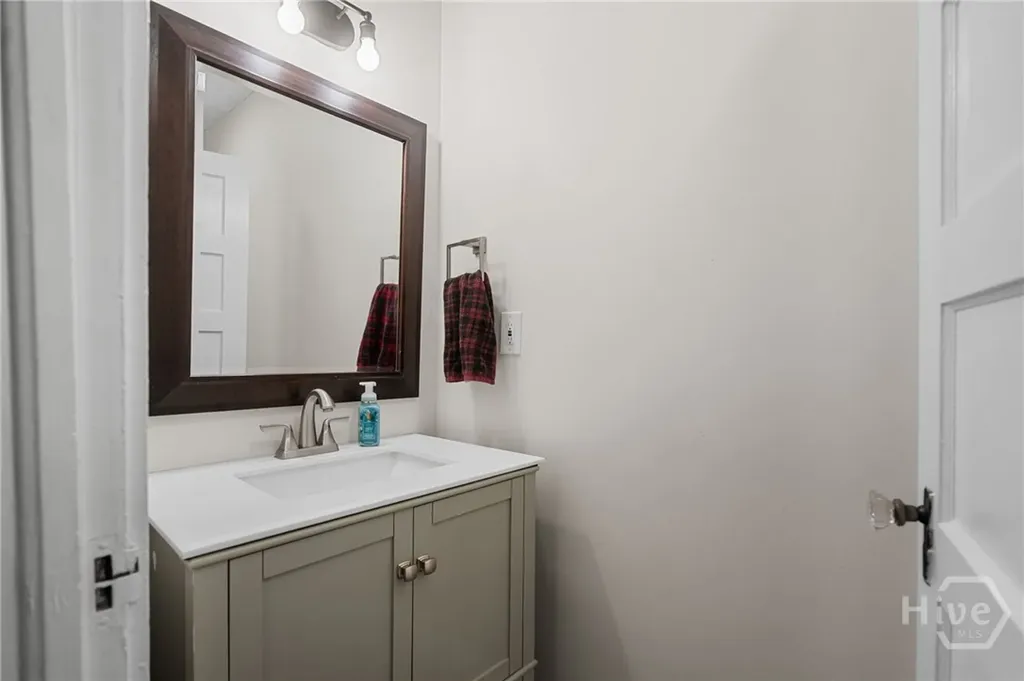 332 E 56th Street Savannah GA 31405