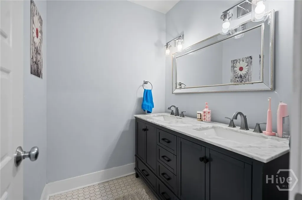 332 E 56th Street Savannah GA 31405