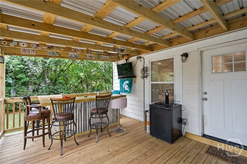 332 E 56th Street Savannah GA 31405