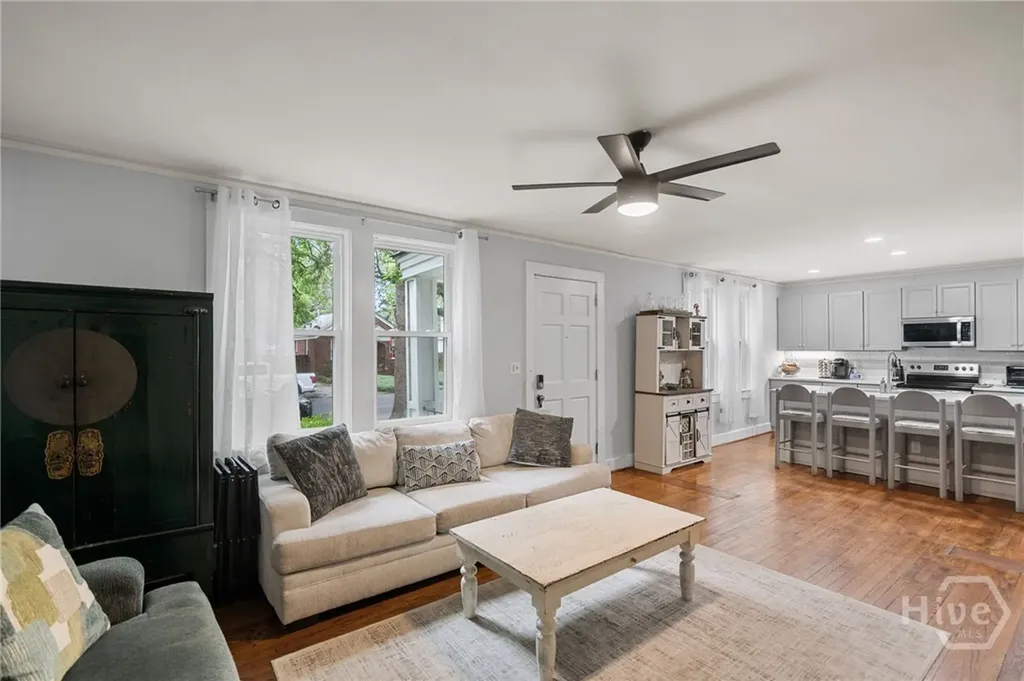 332 E 56th Street Savannah GA 31405
