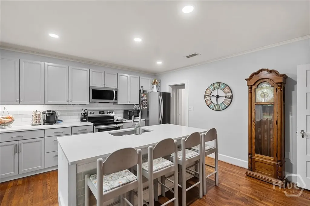 332 E 56th Street Savannah GA 31405