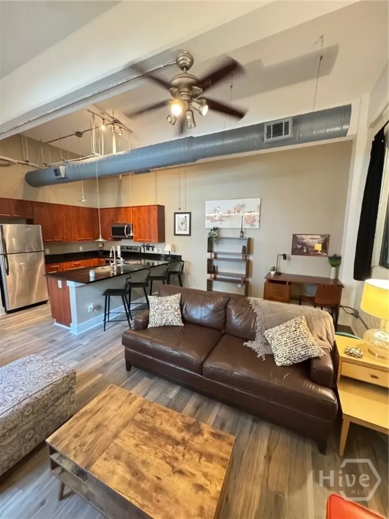 528 Selma Street Savannah GA 31401