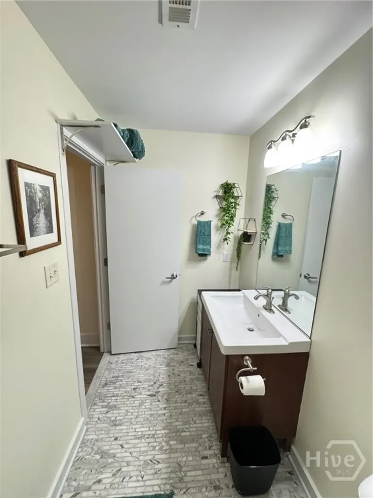 528 Selma Street Savannah GA 31401