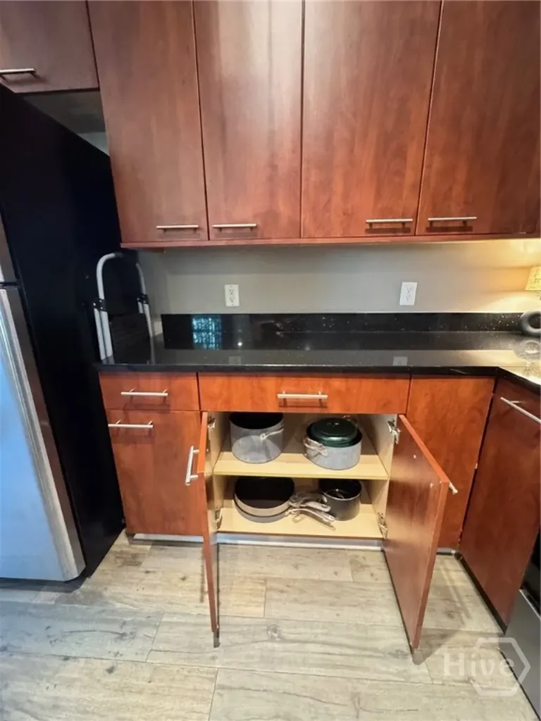528 Selma Street Savannah GA 31401