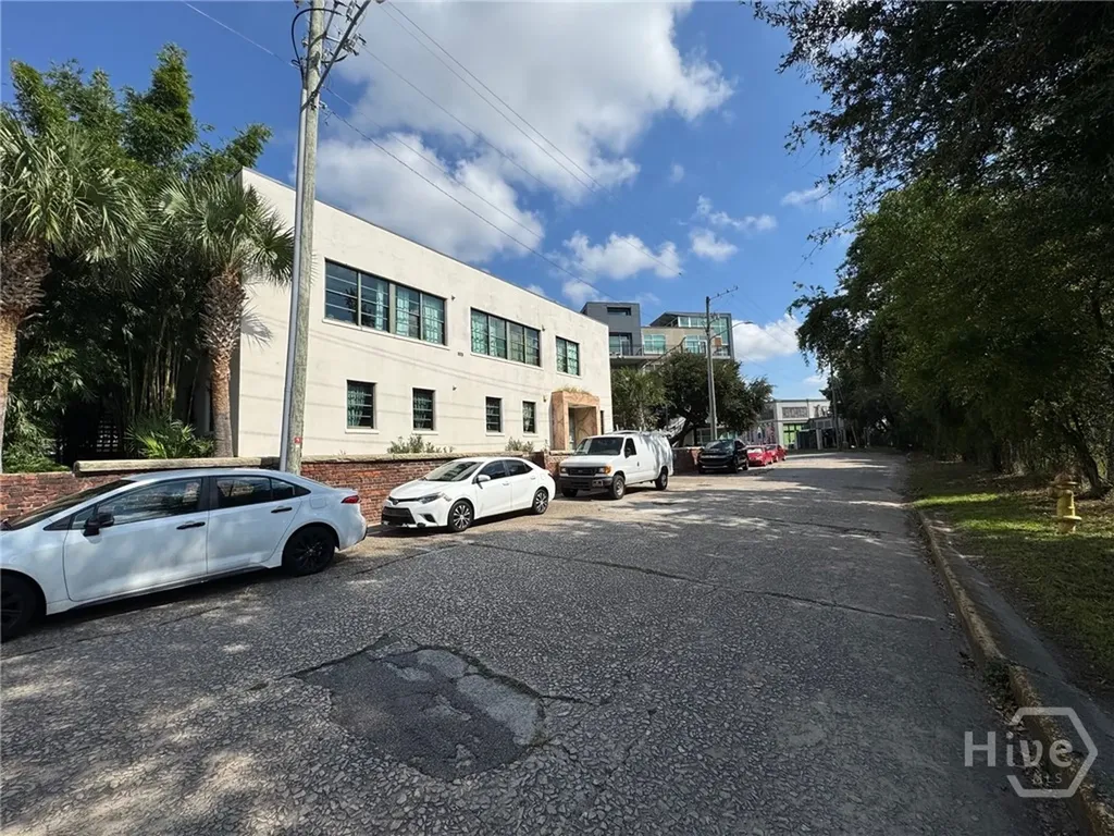 528 Selma Street Savannah GA 31401
