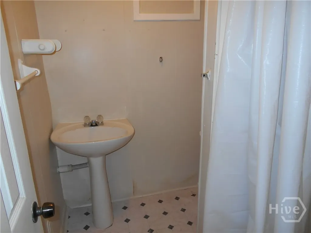5505 Betty Drive Savannah GA 31406