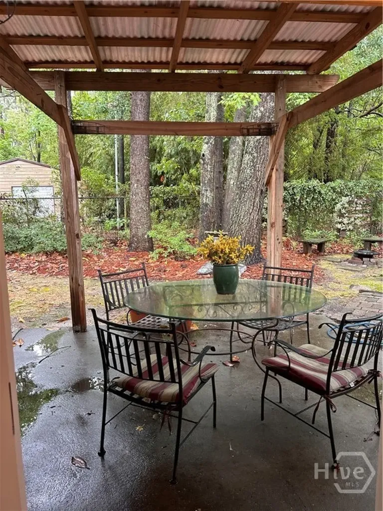 110 Chapel Drive Savannah GA 31406