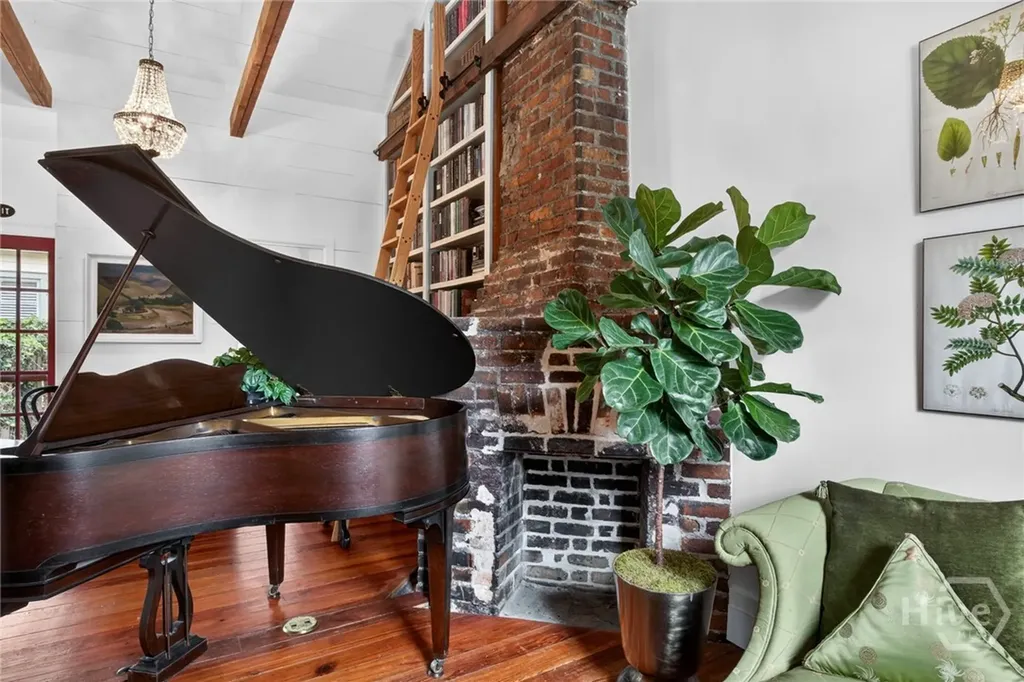 532 E Charlton Street Savannah GA 31401