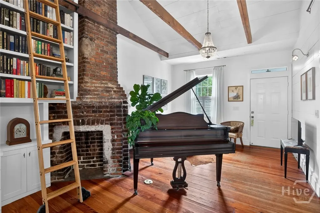 532 E Charlton Street Savannah GA 31401