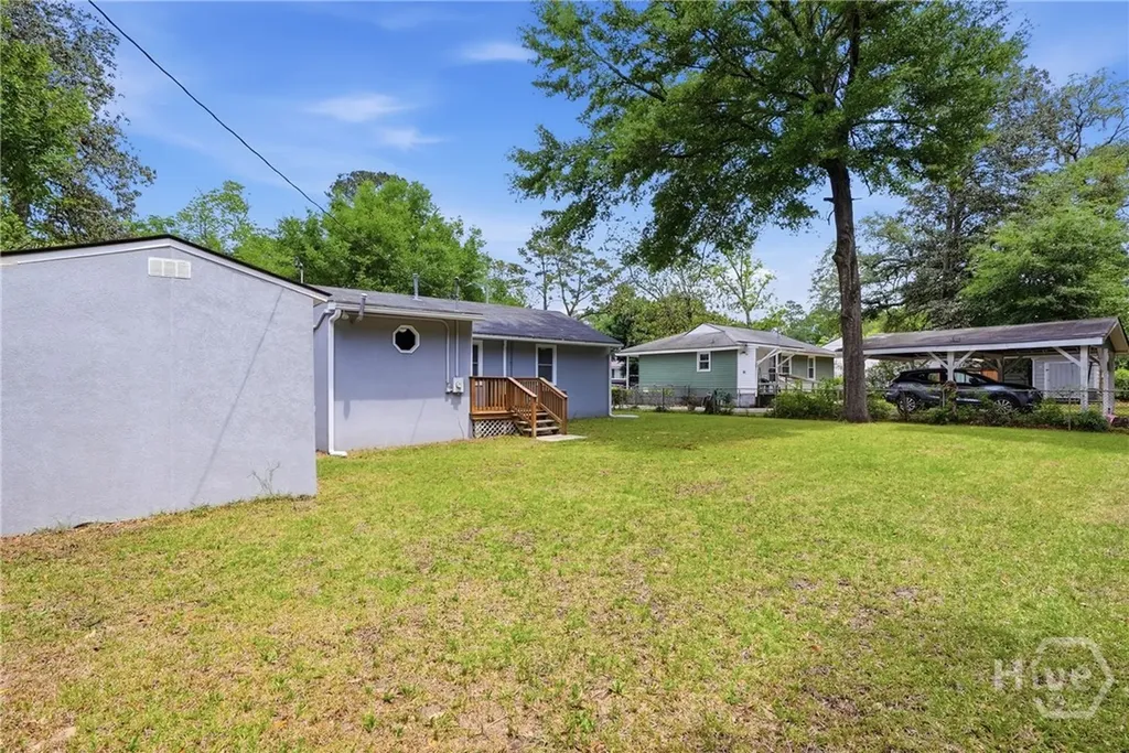 2009 E 57th Street Savannah GA 31404