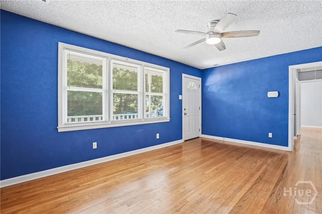 2009 E 57th Street Savannah GA 31404