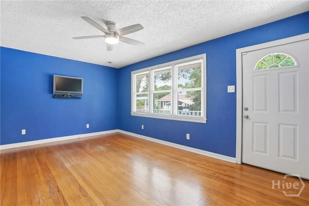 2009 E 57th Street Savannah GA 31404