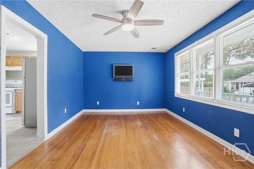 2009 E 57th Street Savannah GA 31404