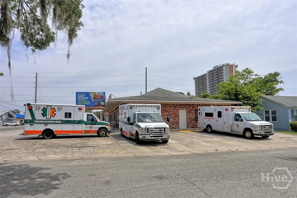 5204 Waters Avenue Savannah GA 31404