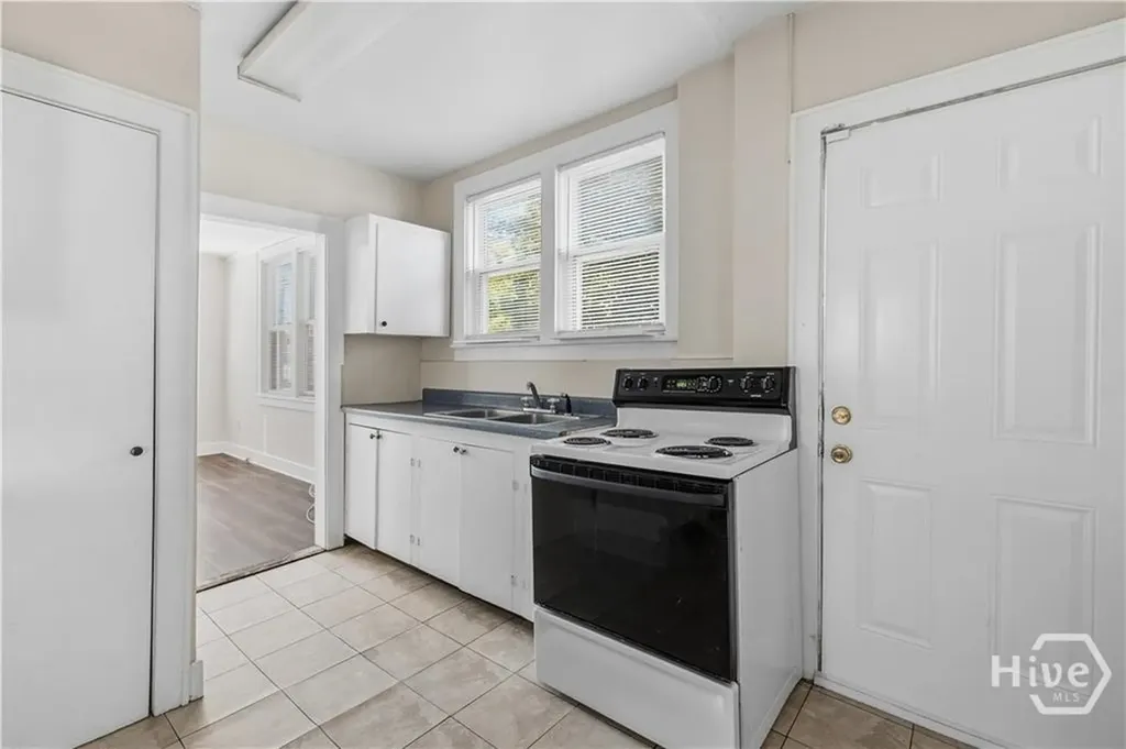 5204 Waters Avenue Savannah GA 31404