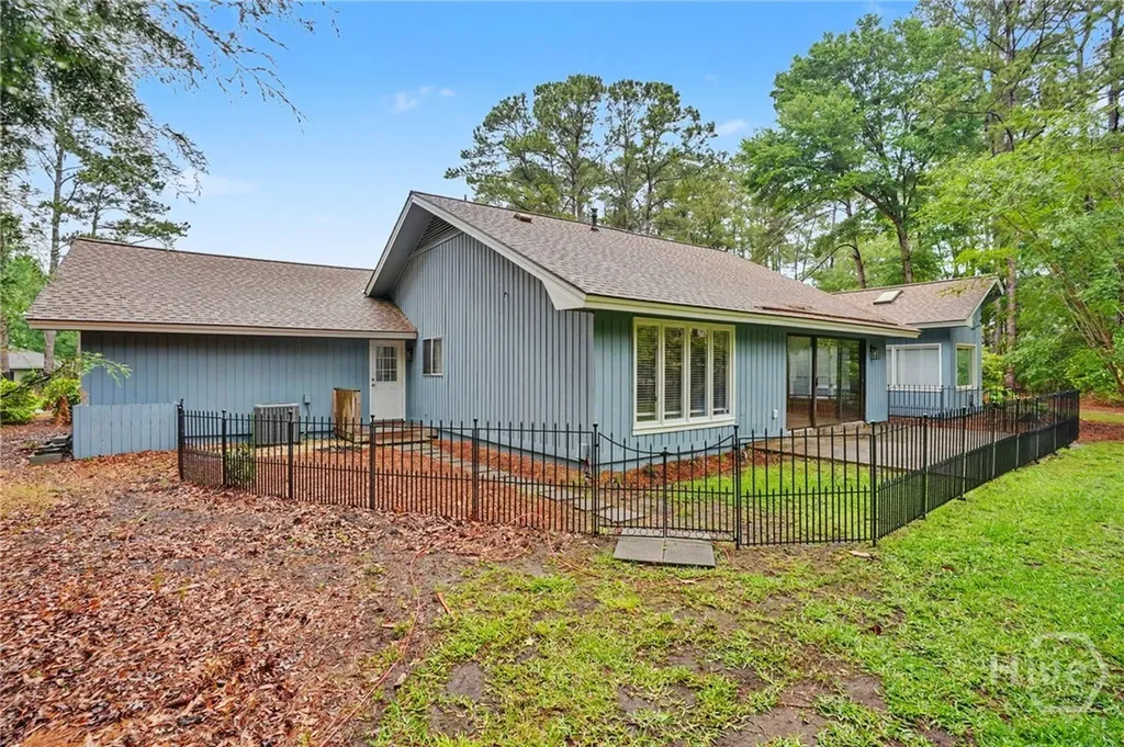 14 Hemingway Drive Savannah GA 31411