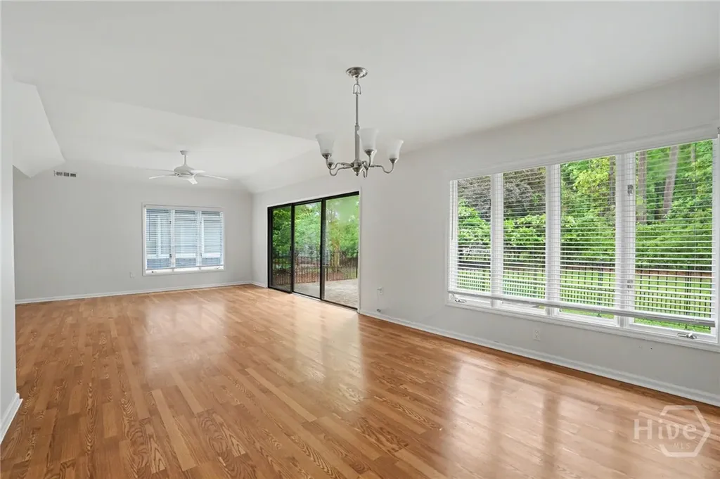 14 Hemingway Drive Savannah GA 31411