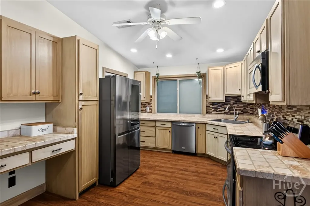 438 Hunt Drive Savannah GA 31406