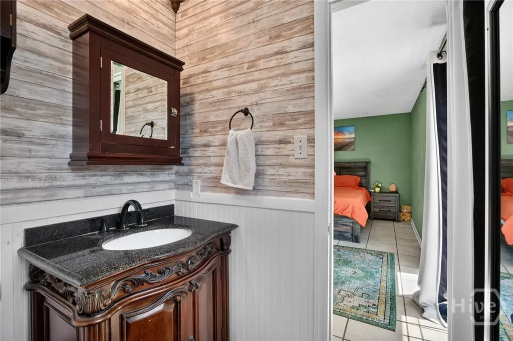438 Hunt Drive Savannah GA 31406