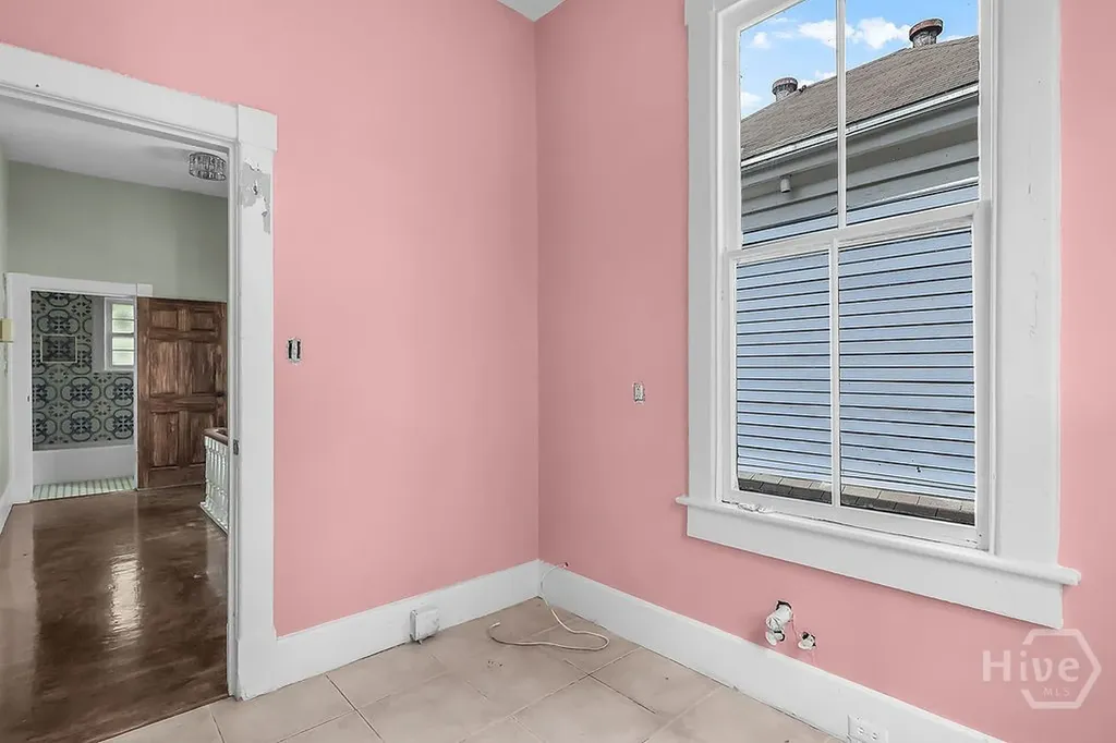 221 W 39th Street Savannah GA 31401