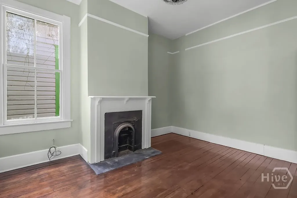 221 W 39th Street Savannah GA 31401