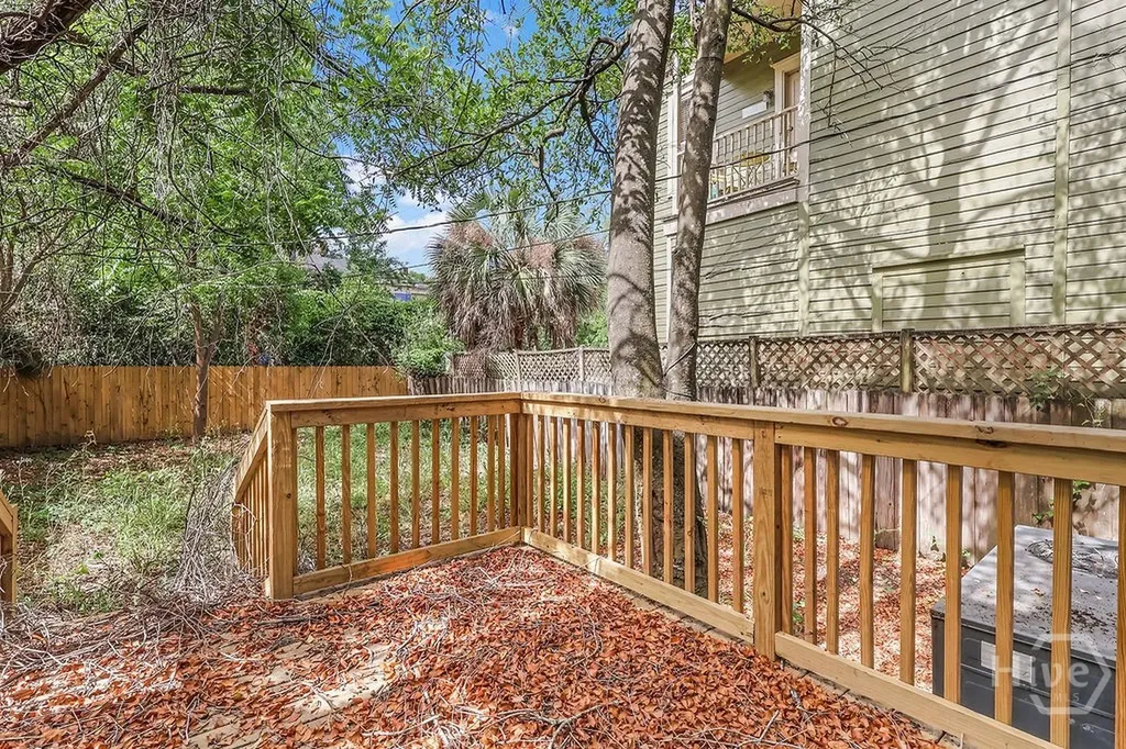221 W 39th Street Savannah GA 31401