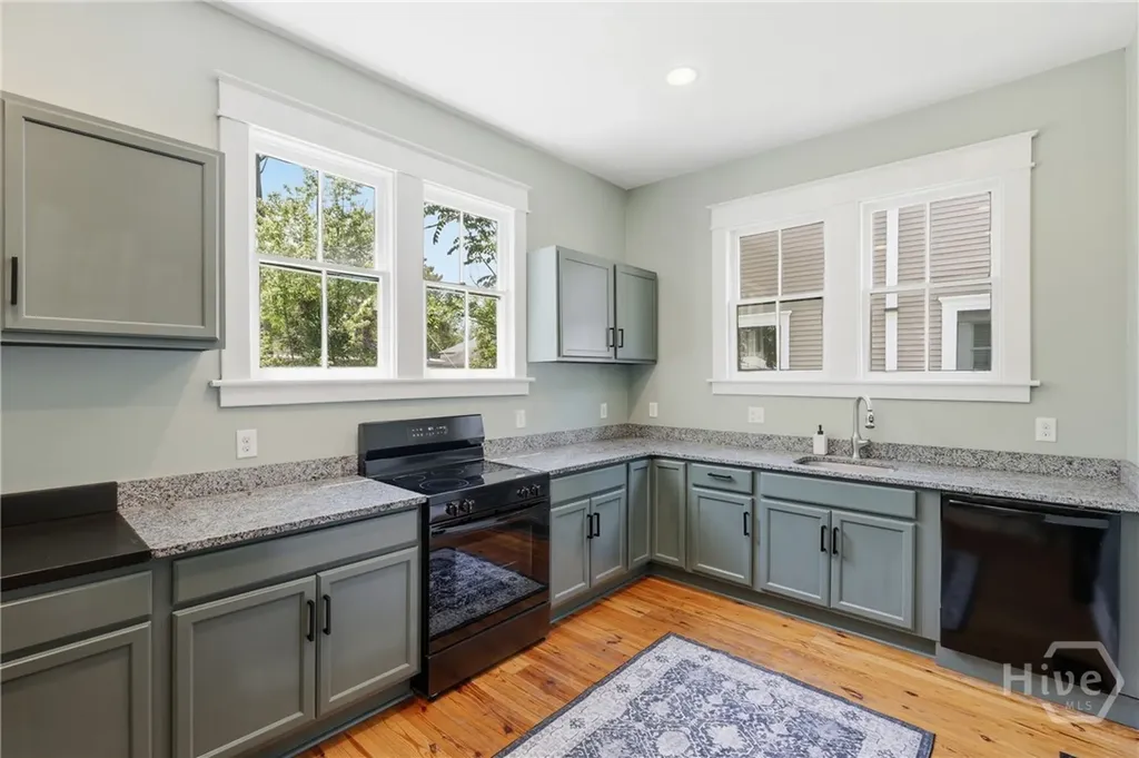 657 E Henry Street Savannah GA 31401
