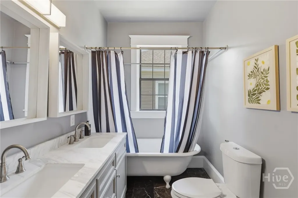 657 E Henry Street Savannah GA 31401