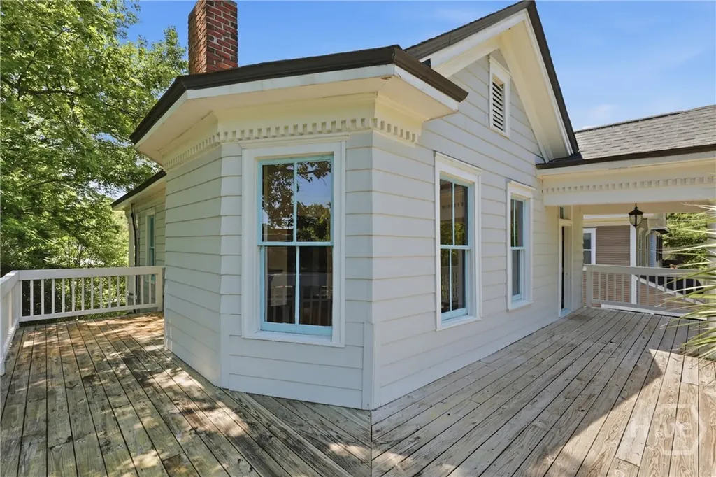 657 E Henry Street Savannah GA 31401