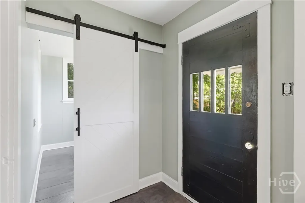 657 E Henry Street Savannah GA 31401