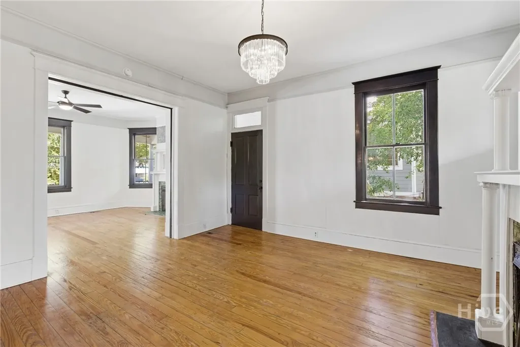 657 E Henry Street Savannah GA 31401