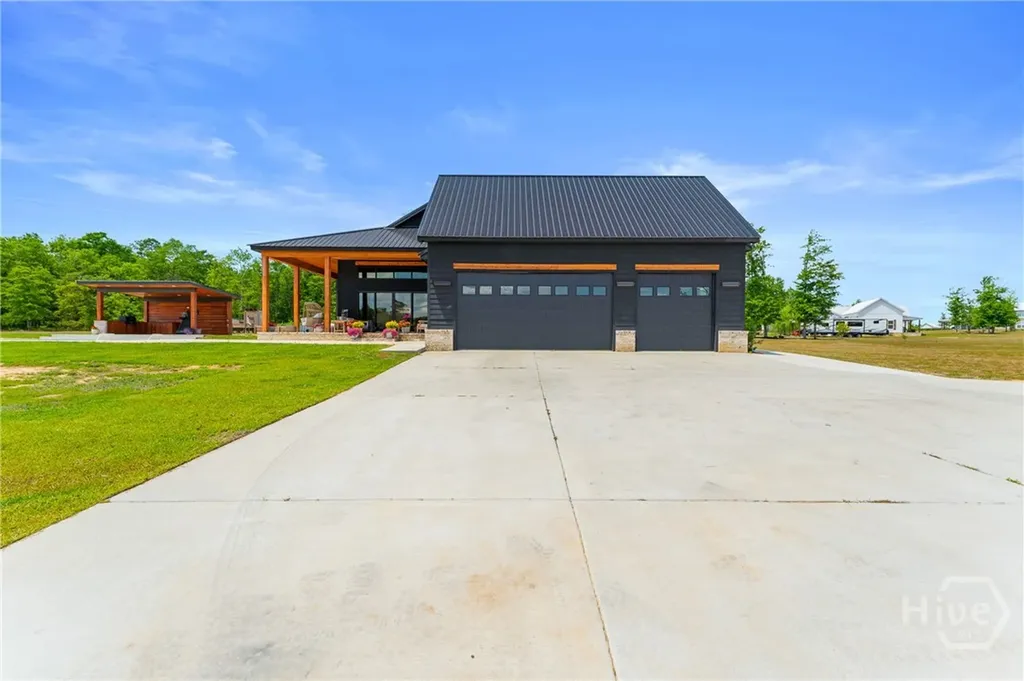 1457 Paris Avenue Swainsboro GA 30401