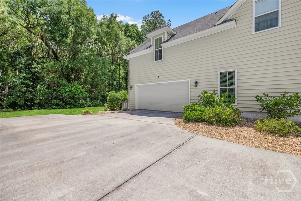 150 Jacobs Circle Richmond Hill GA 31324