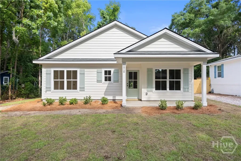 1916 Delaware Street Savannah GA 31404