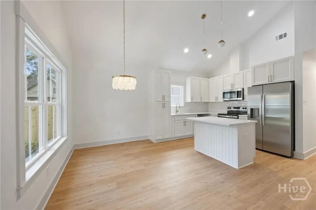 1916 Delaware Street Savannah GA 31404