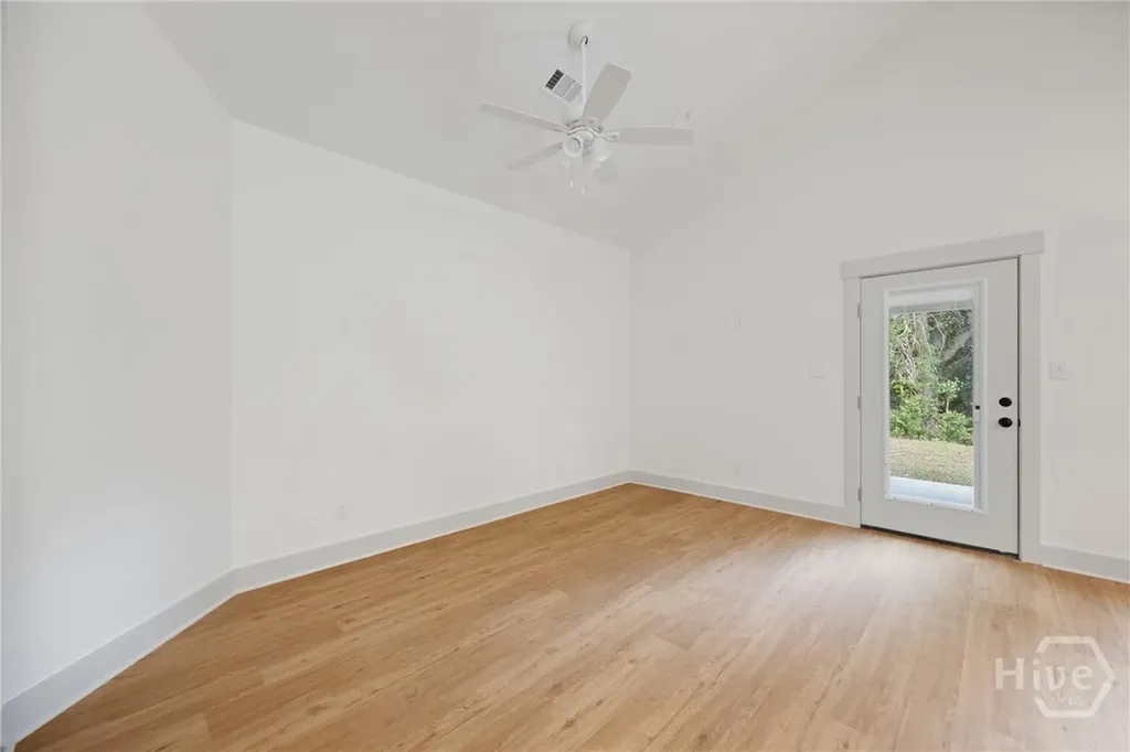 1916 Delaware Street Savannah GA 31404
