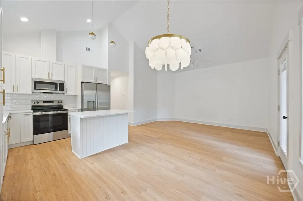 1916 Delaware Street Savannah GA 31404