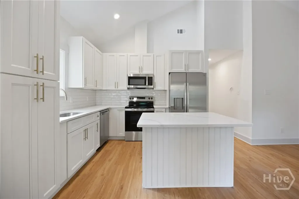 1916 Delaware Street Savannah GA 31404
