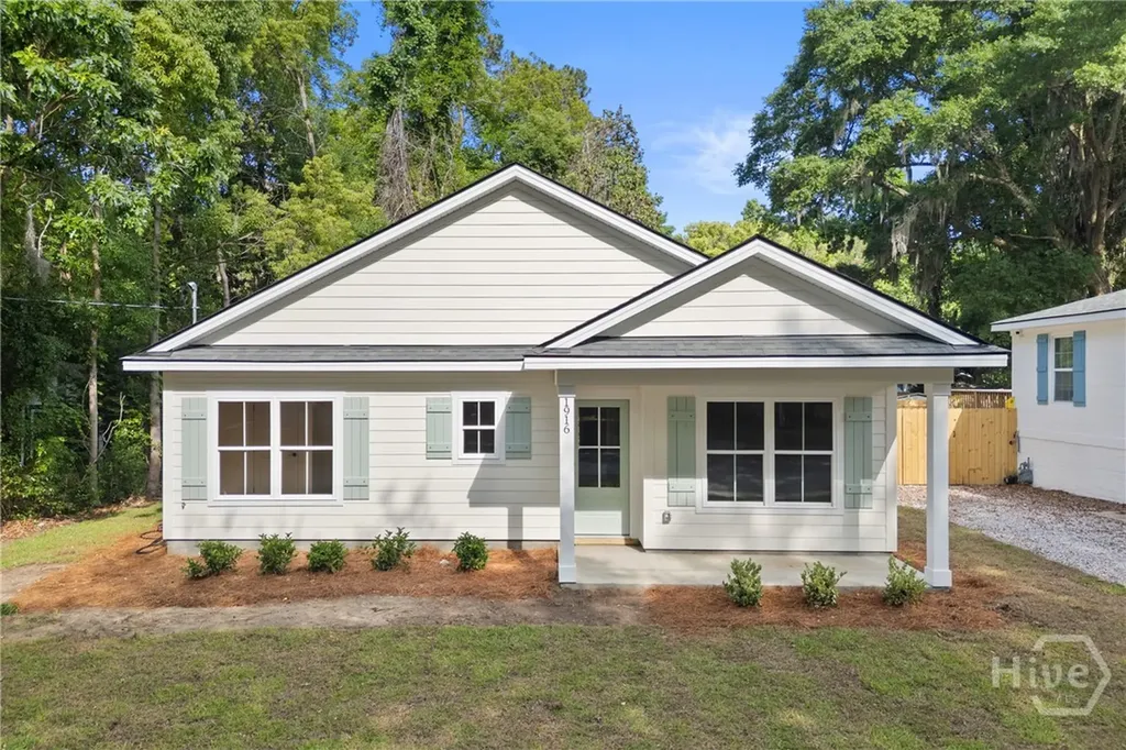 1916 Delaware Street Savannah GA 31404