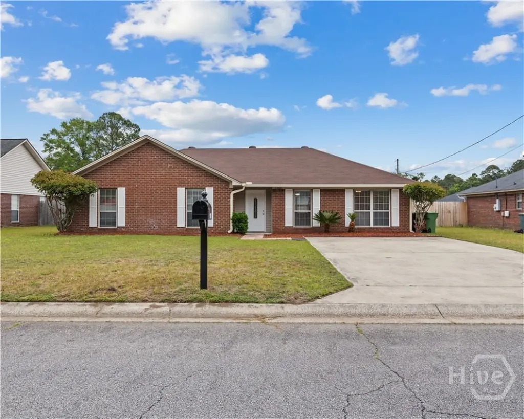 1386 Coalition Circle Hinesville GA 31313