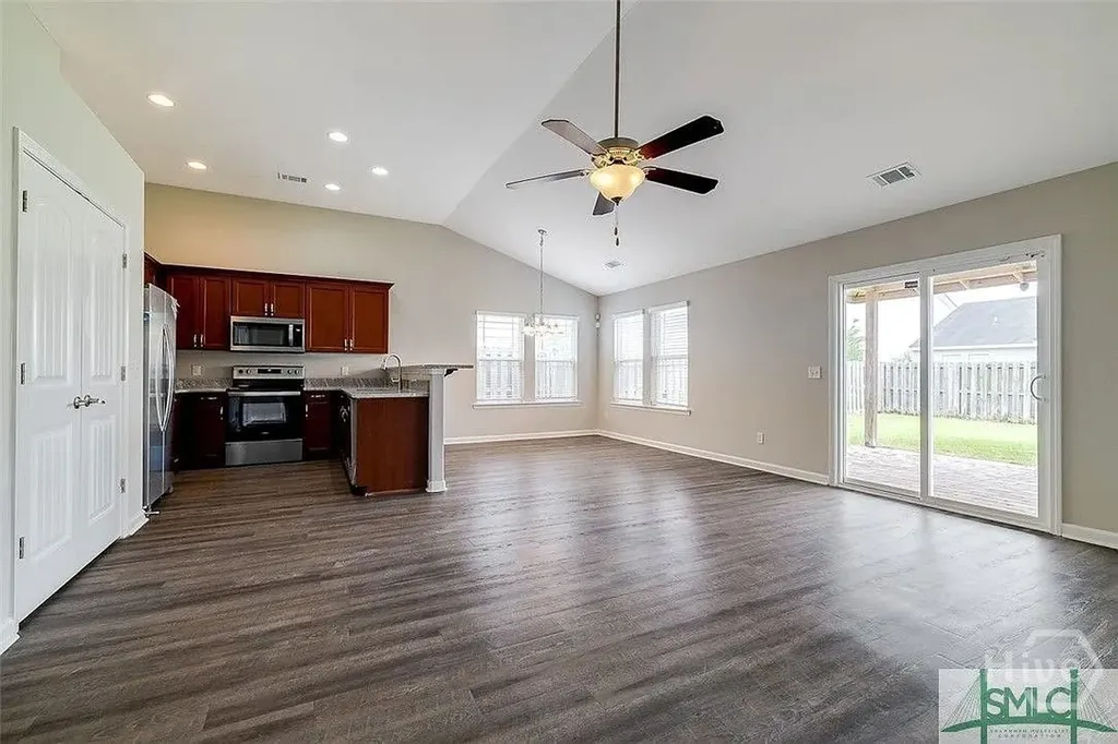 183 Lakepointe Drive Port Wentworth GA 31407