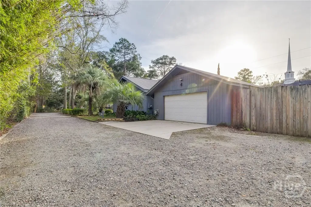 122 B, C Smith Avenue Savannah GA 31408