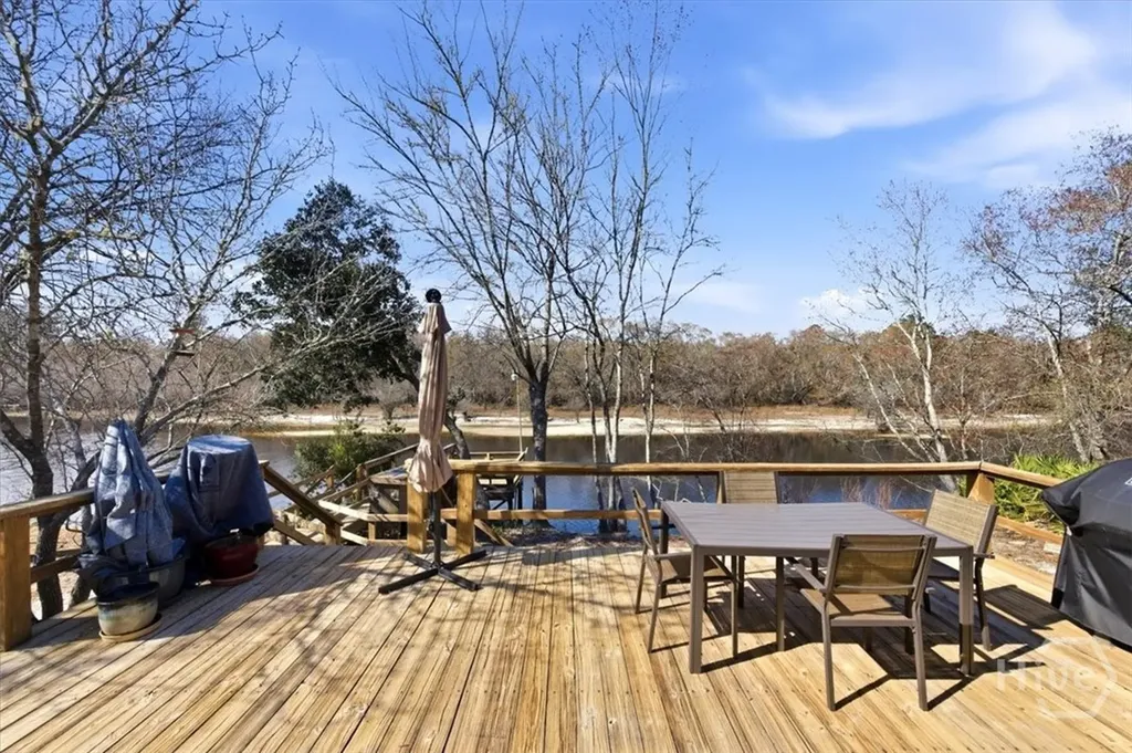 1362 Warners Landing Hortense GA 31543