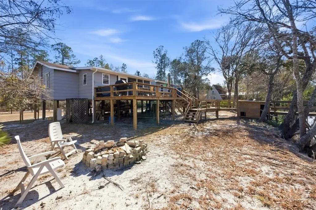 1362 Warners Landing Hortense GA 31543