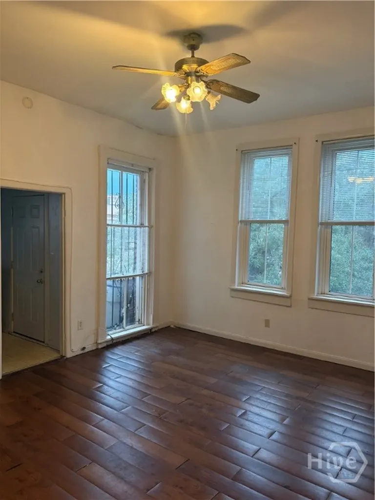 219 E Taylor Street Savannah GA 31401
