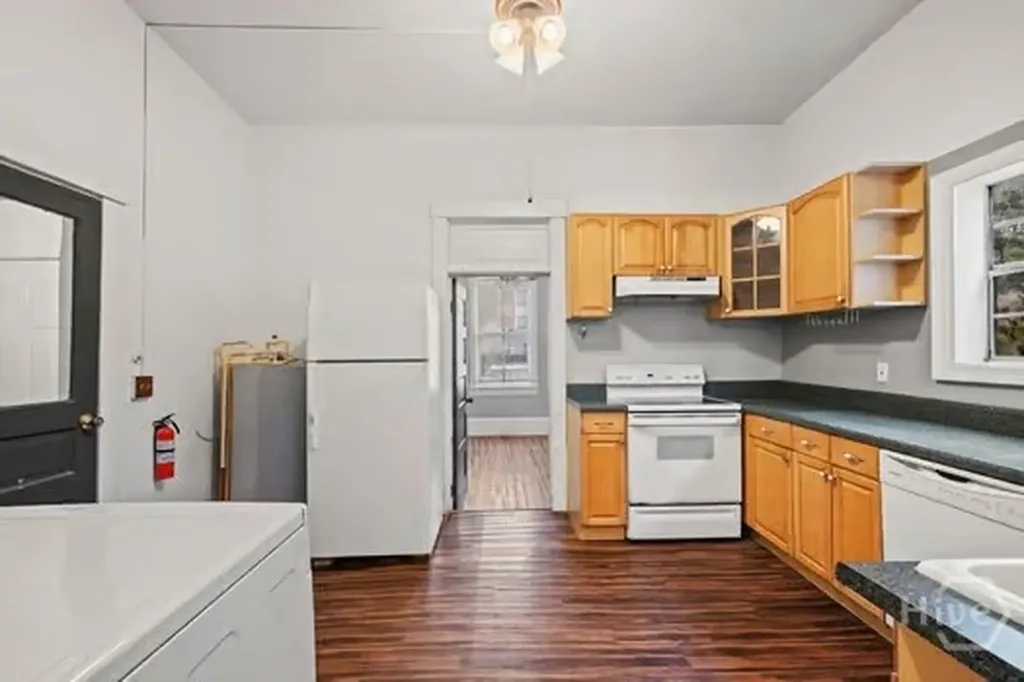 723 E Henry Street Savannah GA 31401